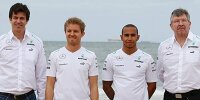 Bild zum Inhalt: Mercedes: Hamilton hinterlässt schon vor dem Debüt Eindruck