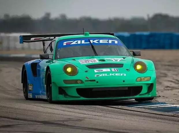 Nick Tandy, Wolf Henzler, Bryan Sellers Titel-Bild zur News: Nick Tandy, Wolf Henzler, Bryan Sellers