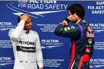 Lewis Hamilton (Mercedes) und Mark Webber (Red Bull) 