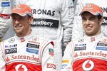 Jenson Button (McLaren) und Sergio Perez (McLaren) 