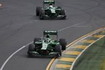 Charles Pic vor Giedo van der Garde (Caterham) 