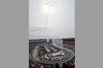 Pre-Race-Show in Bristol mit inzwischen seltenem Fly-Over