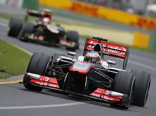 Jenson Button, Romain Grosjean Titel-Bild zur News: Jenson Button, Romain Grosjean