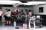 McLaren-Garage