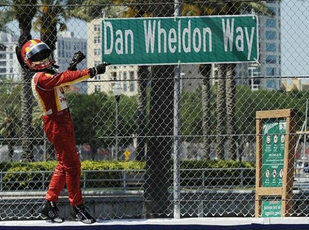 Helio Castroneves Dan Wheldon