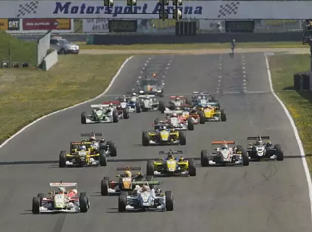 Formel 3 Titel-Bild zur News: Formel 3