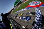 Start zum Nationwide-Rennen mit Kyle Busch und Elliott Sadler (beide Gibbs) an der Spitze