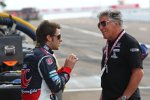 Marco Andretti im Gespräch mit Opa Mario