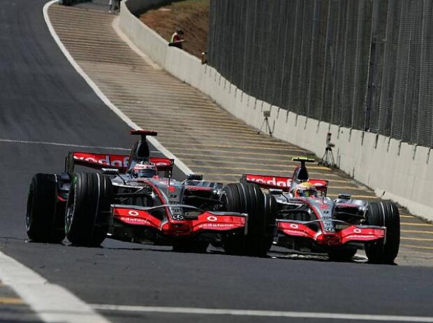 Fernando Alonso, Lewis Hamilton Fernando Alonso, Lewis Hamilton