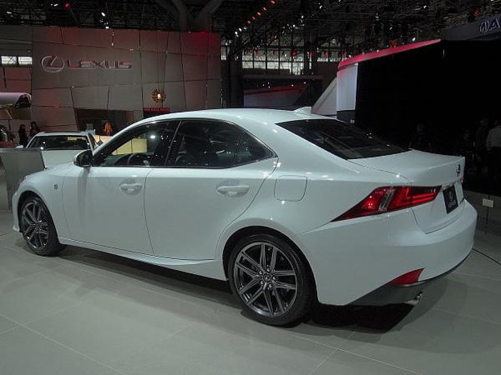 Der Lexus IS 250 F-Sport