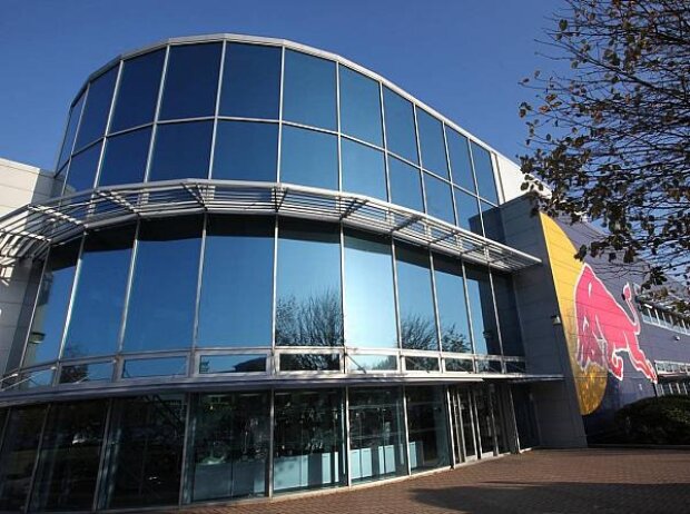 Red-Bull-Fabrik, Milton Keynes Red-Bull-Fabrik, Milton Keynes