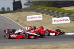 Scott Dixon (Ganassi) kassiert AJ Allmendinger (Penske) 