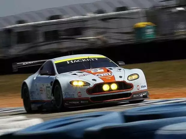 Darren Turner, Stefan Mücke, Bruno Senna Titel-Bild zur News: Darren Turner, Stefan Mücke, Bruno Senna