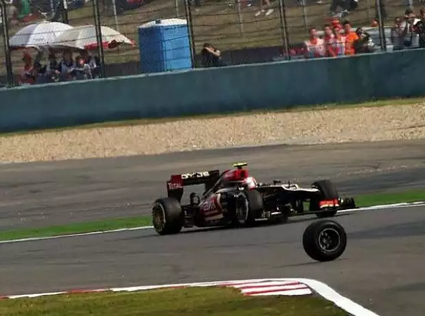 Mark Webber, Romain Grosjean, Daniel Ricciardo, Radverlust Titel-Bild zur News: Mark Webber, Romain Grosjean, Daniel Ricciardo, Radverlust