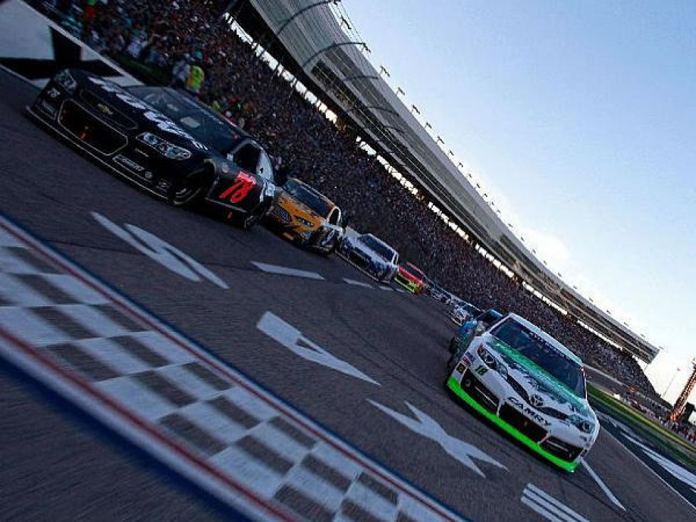 Kyle Busch, Kurt Busch