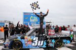 Trucks in Rockingham: Kyle Larson in der Victory Lane