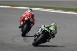 Andrea Dovizioso vor Alvaro Bautista 