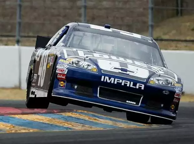 Jimmie Johnson Titel-Bild zur News: Jimmie Johnson