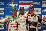 Tiago Monteiro (Honda), Gabriele Tarquini (Honda) und Norbert Michelisz (Zengö-Honda) 