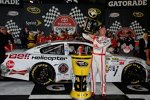 Kevin Harvick (Childress) in der Victory Lane