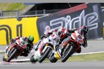 Sylvain Guintoli vor Jonathan Rea und Eugene Laverty 