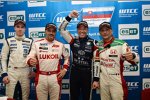 Alex MacDowall (Bamboo-Chevrolet), Yvan Muller (RML-Chevrolet), Tom Coronel (ROAL-BMW) und Gabriele Tarquini (Honda) 