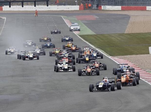 Titel-Bild zur News: Formel-3-Europameisterschaft