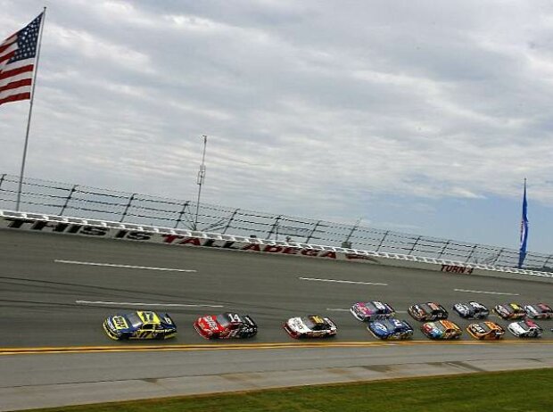 Race Action in Talladega im Mai 2012 Race Action in Talladega im Mai 2012