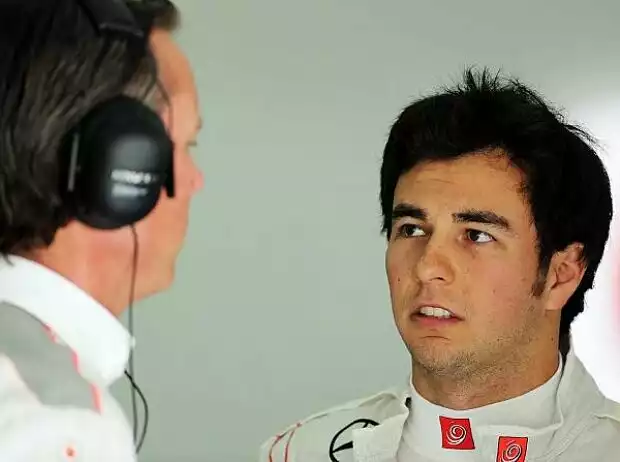 Sergio Perez, Sam Michael Titel-Bild zur News: Sergio Perez, Sam Michael
