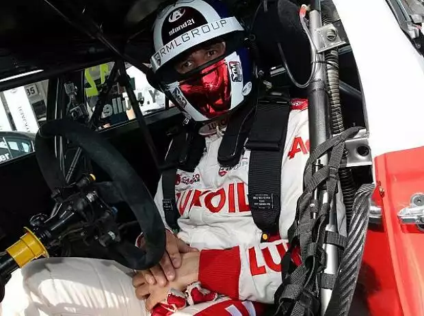 Yvan Muller Titel-Bild zur News: Yvan Muller