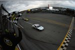 David Ragan (Front Row) gewinnt den Talladega-Marathon