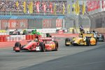 Tony Kanaan vor Ryan Hunter-Reay 