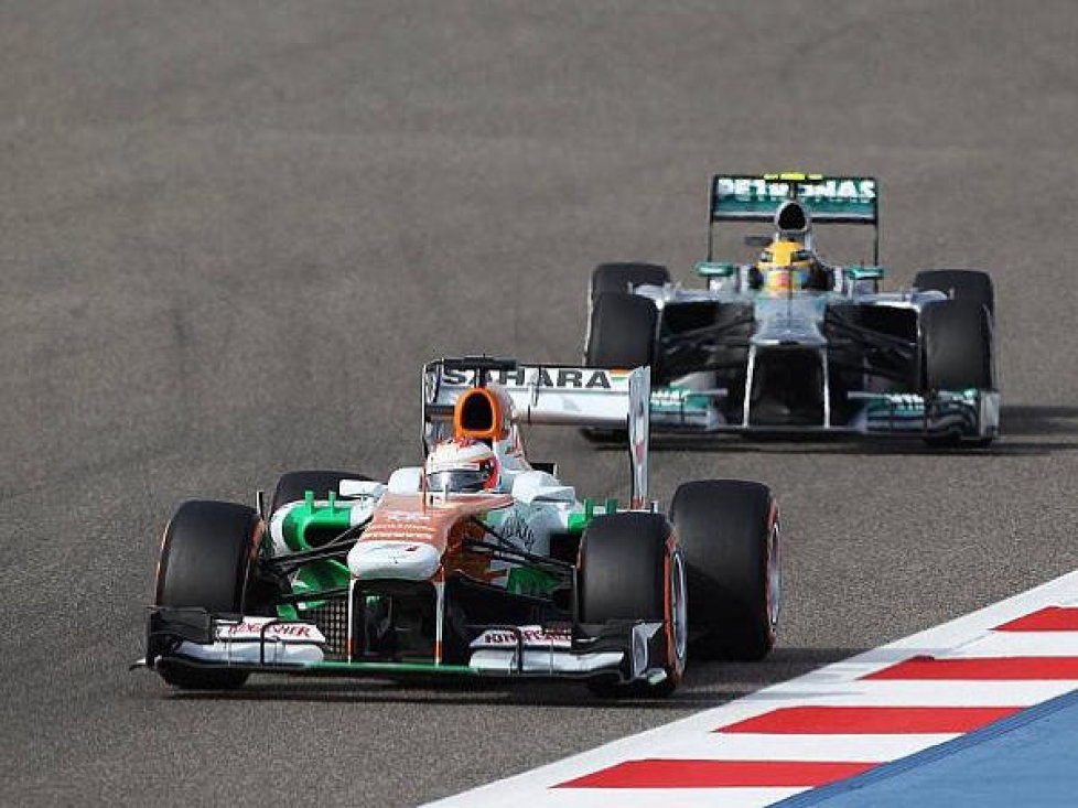 Paul di Resta, Lewis Hamilton