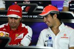 Fernando Alonso (Ferrari) und Sergio Perez (McLaren) 