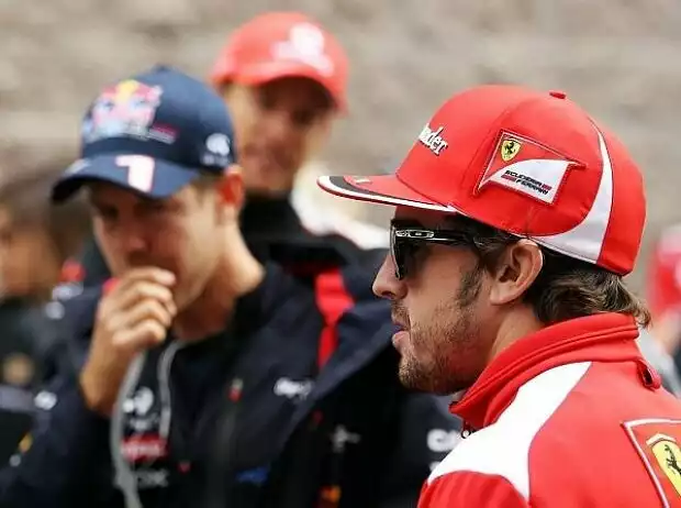 Sebastian Vettel, Fernando Alonso Titel-Bild zur News: Sebastian Vettel, Fernando Alonso