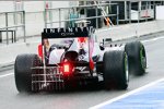 Sebastian Vettel (Red Bull) ausgerüstet mit einem aerodynamischen Messgerät