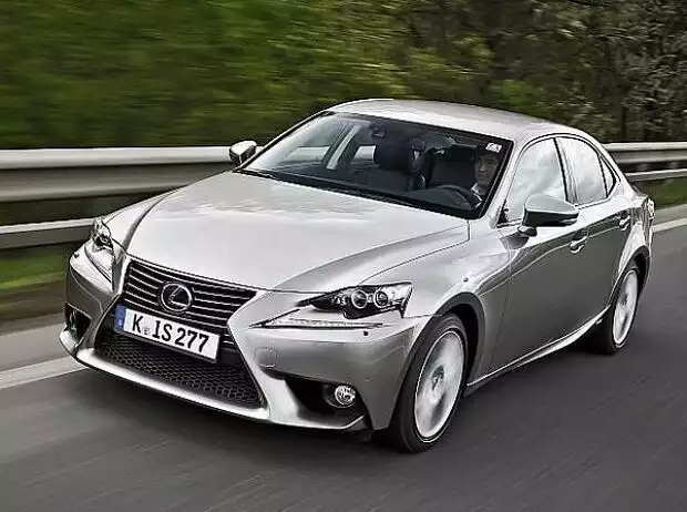 Lexus IS 300h Titel-Bild zur News: Lexus IS 300h