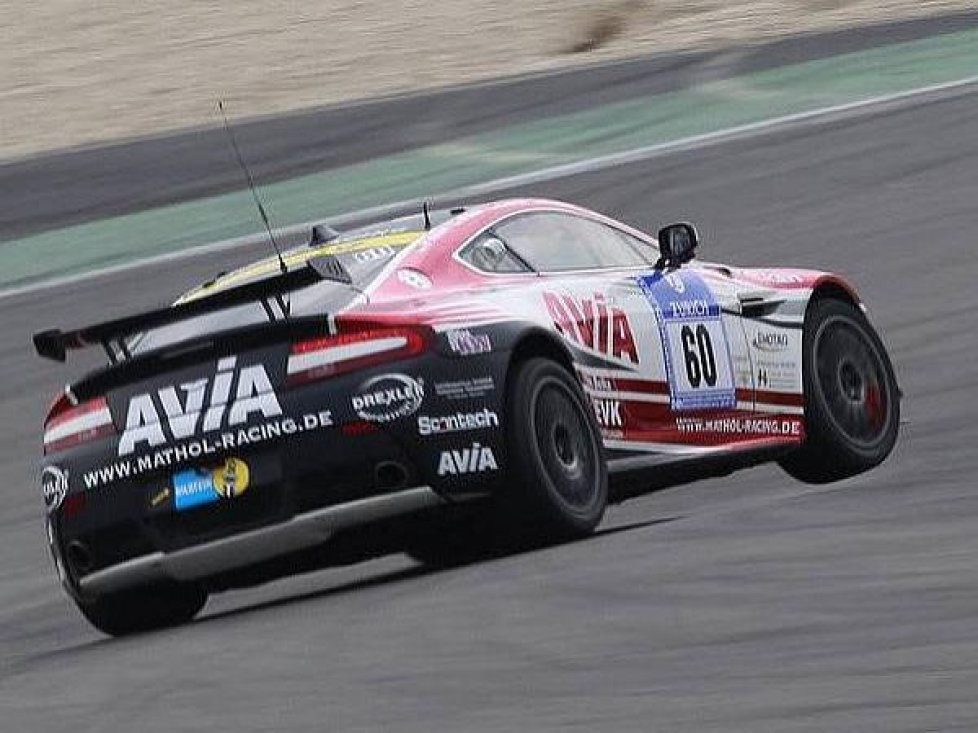 Mathol Avia Aston Martin