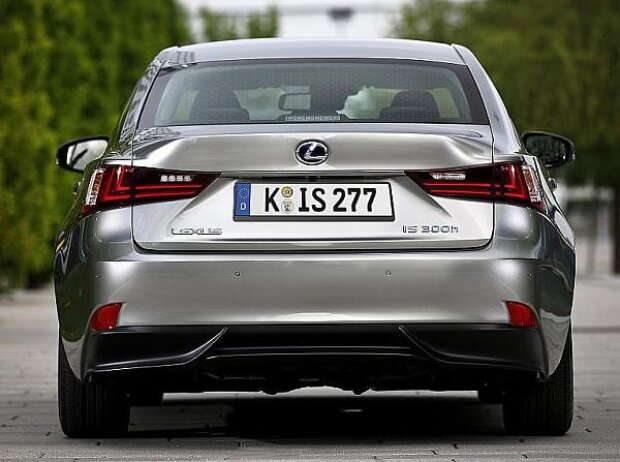 Lexus IS 300h Lexus IS 300h