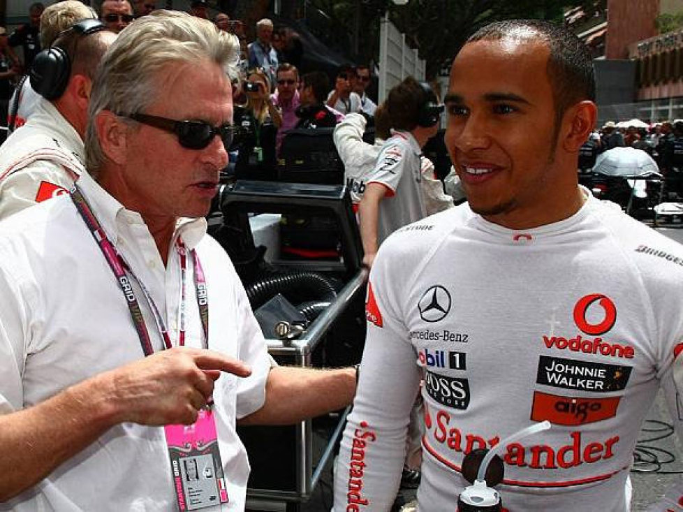 Michael Douglas und Lewis Hamilton