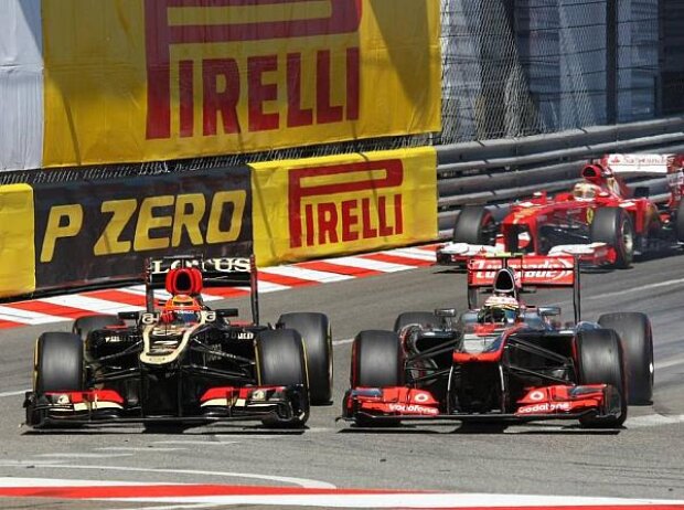 Titel-Bild zur News: Sergio Perez, Kimi Räikkönen
