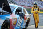 Kyle Busch (Gibbs) schied mit Motorschaden aus