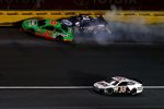 Crash mit Danica Patrick (Stewart/Haas) und Brad Keselowski (Penske) 