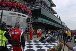 Tony Kanaan (KV) in der Victory Lane