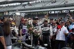 Tony Kanaan (KV) in der Victory Lane