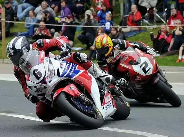 Michael Dunlop Cameron Donald Titel-Bild zur News: Michael Dunlop Cameron Donald