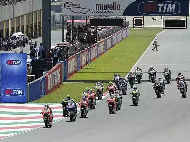 Start zum MotoGP-Rennen in Mugello 2013 Titel-Bild zur News: Start zum MotoGP-Rennen in Mugello 2013