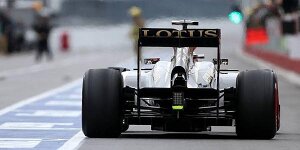 Lotus: Mit viel Benzin an Bord noch zu langsam
