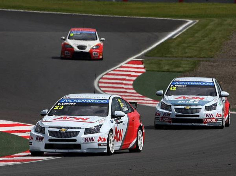 Tom Chilton, Yvan Muller