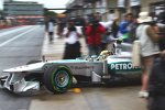 Nico Rosberg (Mercedes) fährt aus der Box